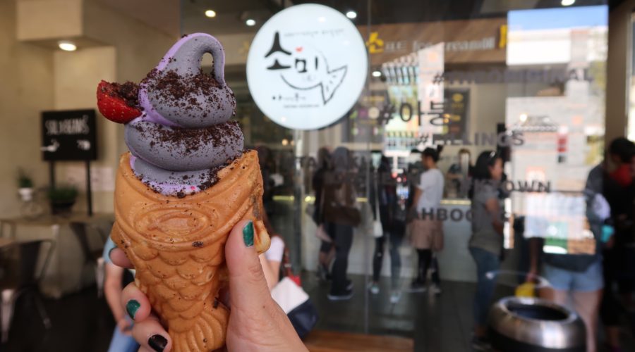 ice cream on taiyaki